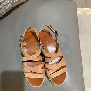 Lucky brand leather stacked sandals 8